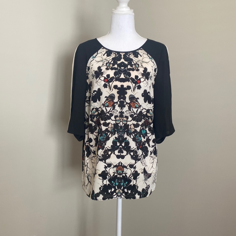 Black & White 3/4 sleeve Blouse with Cut-out Back & Geometric Design Front